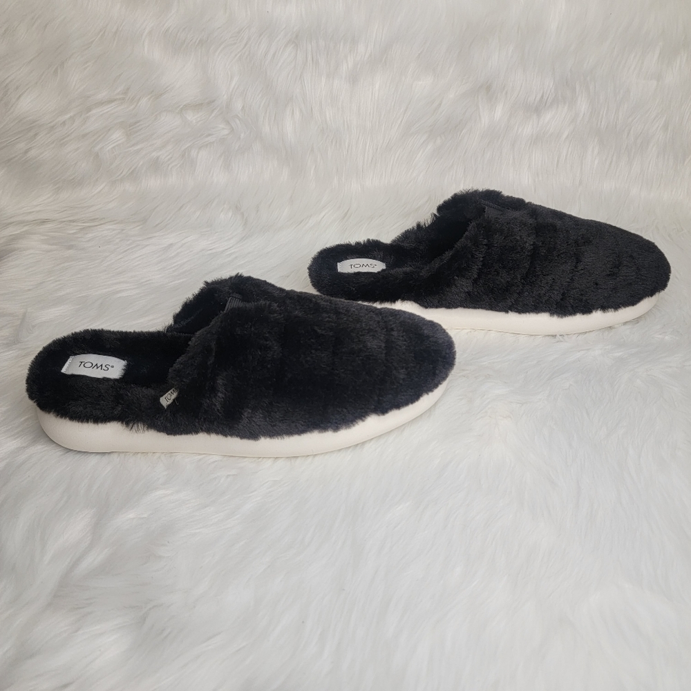 TOMS alpargata mule black faux fur slippers.